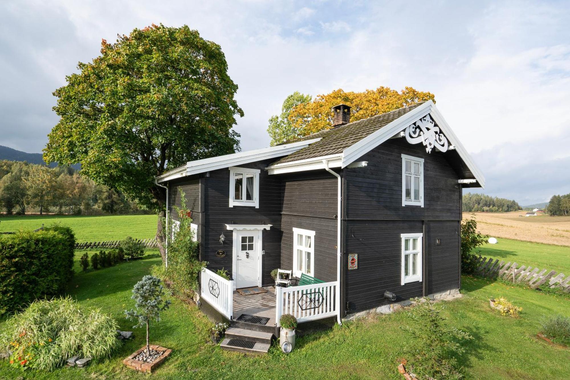 Eika Cottage: Cozy, Rural, Spacious And Well-Equiped Amot  ภายนอก รูปภาพ